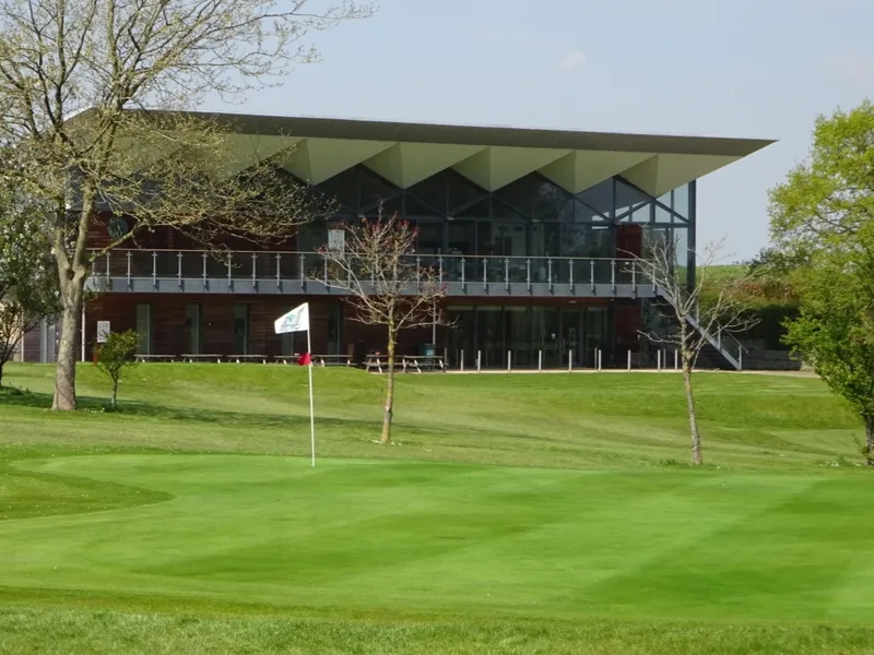 Golf courses in London